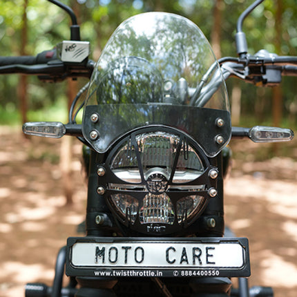 MotoCare visor installed on Royal Enfield Guerrilla 450