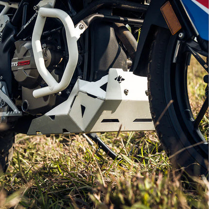 Legundary TVS Apache RTX 300 Vambrace Bashplate Silver – Aluminium.