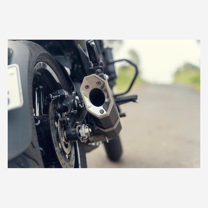 Husqvarna Svartpilen and Vitpilen with Barrel Rogue performance exhaust