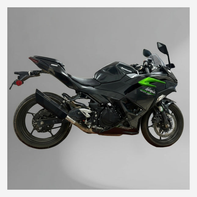 Kawasaki Ninja 500 with Barrel Rogue performance exhaust