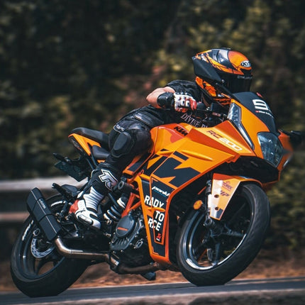 KTM Duke 200 and RC 200 BS6 with Barrel Rogue performance exhaust
